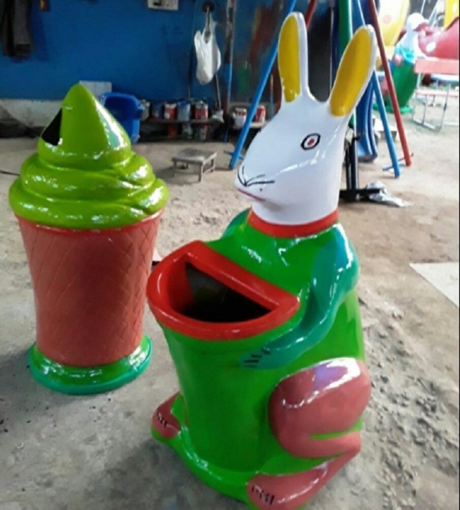 Rabbit dustbin